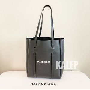 BALENCIAGA EVERYDAY TOTE BAG XS